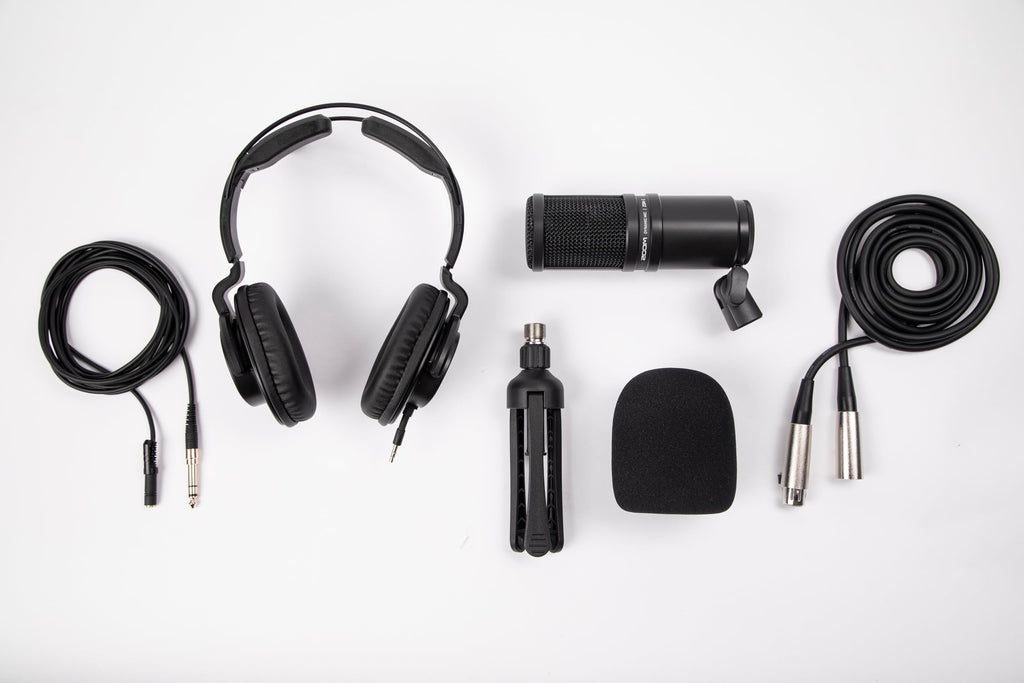 Dynamic Mic & Headphones Pack F85670