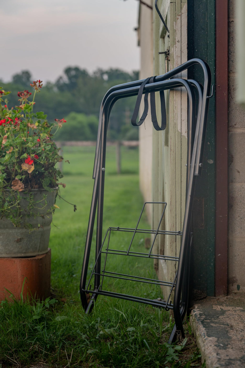 Portable Folding Saddle Rack Powder-Coated Steel U696557