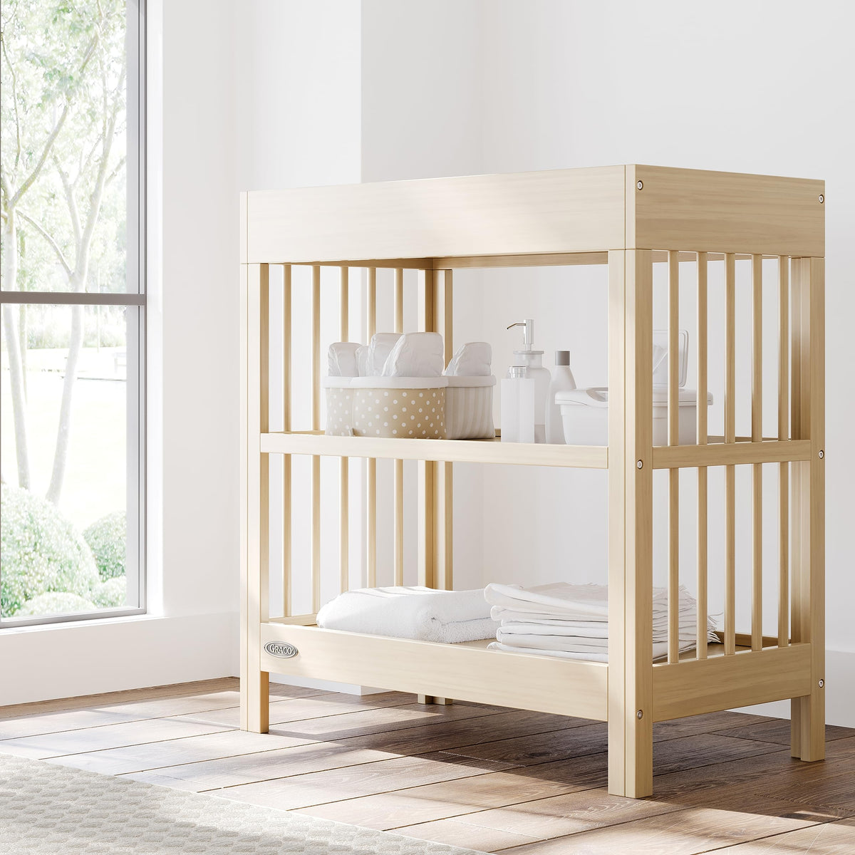 Changing Table with Changing Pad P937